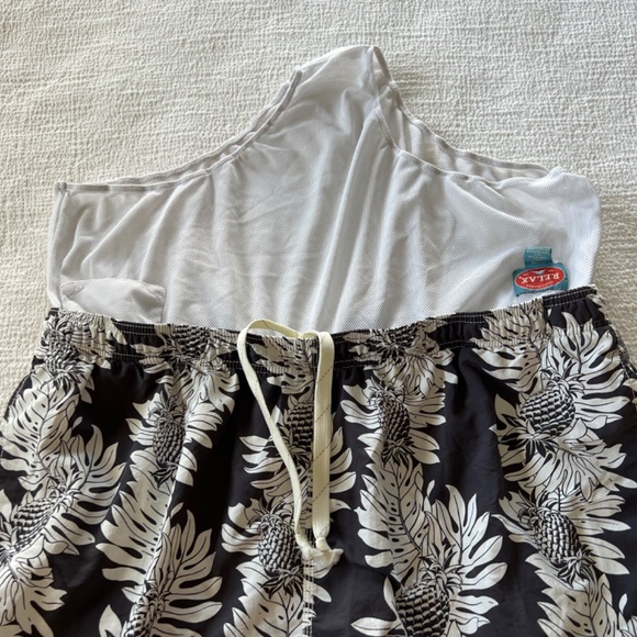 Tommy Bahama Relax swim shorts bathing suit trunks lined floral tropical Size XL - Picture 15 of 15